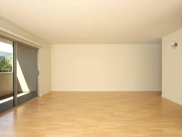 Mayfield Manor photo 5