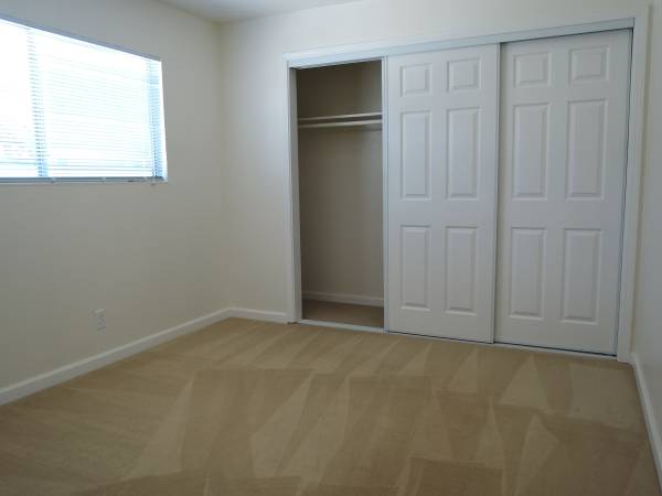 Stanley Court Apartments photo 5