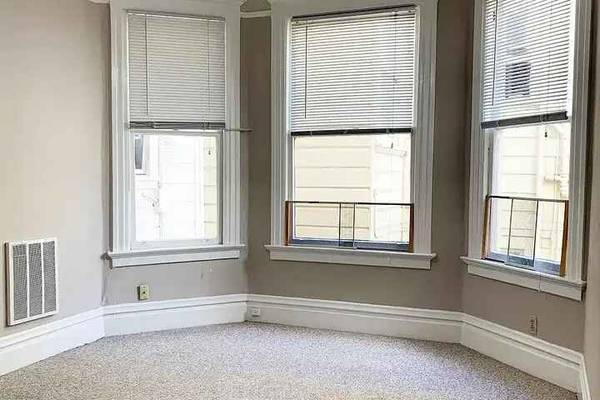 1346 Pine photo 4