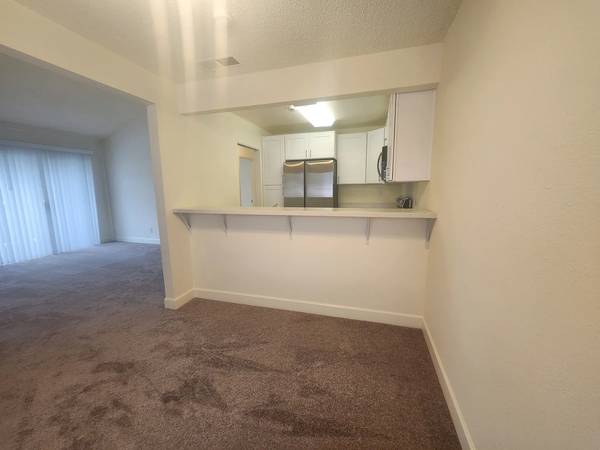 2BR/2BA Condo on Compton Cir · San Ramon photo 5