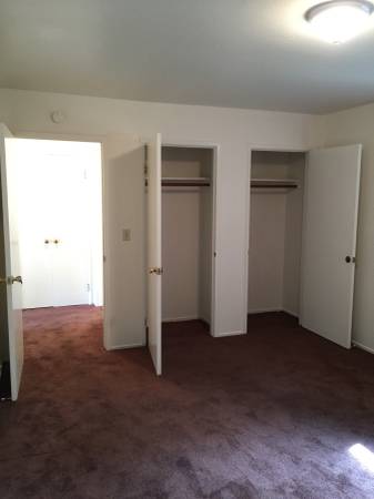 1BR/1BA Apartment on Chiquita Avenue · Mountain View photo 4