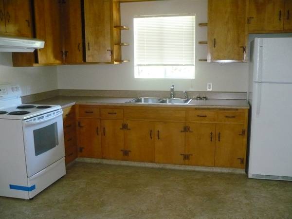 1BR/1BA Apartment on Comstock Ave. · Boyes Hot Springs photo 5