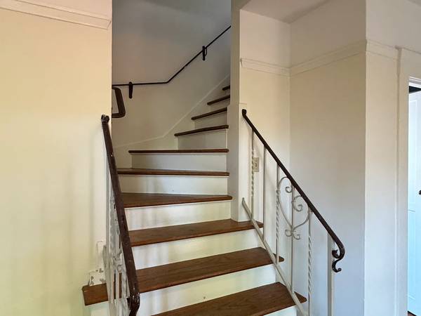 Beautiful Berkeley Unit! photo 5