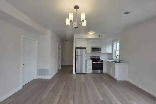 1BR/1BA Apartment on La Playa St · San Francisco photo 2