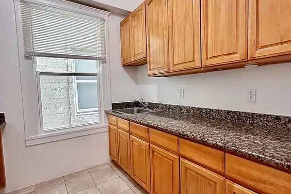 1BR/1BA Apartment on Larkin St · San Francisco photo 4