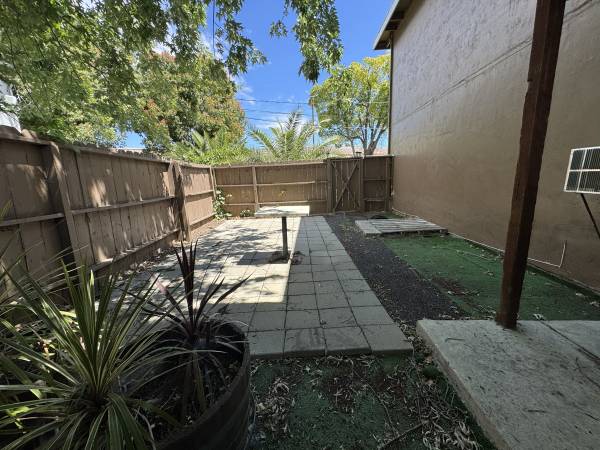 2BR/1BA Apartment on Arthur Court · Fairfield photo 3