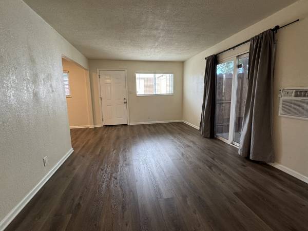 2BR/1BA Apartment on Arthur Court · Fairfield photo 5