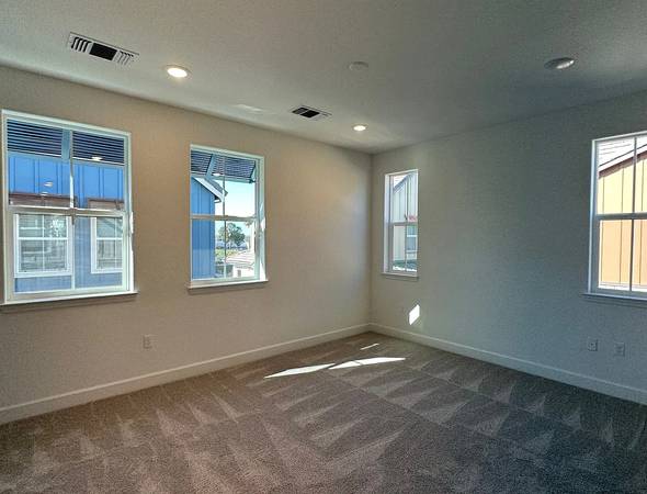 One Of A Kind Paradise... 5 Bed/3 Bath Oasis... Private And Quiet Cul De Sac... photo 3