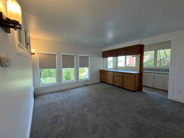 0BR/1BA Apartment on Central Ave · Alameda photo 4