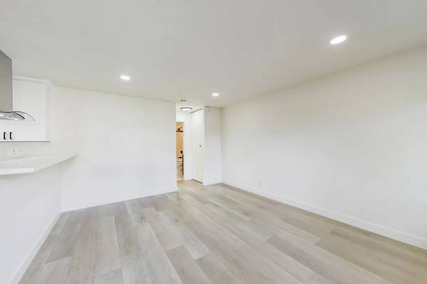 1BR/1BA Apartment on North Santa Cruz Avenue · Los Gatos photo 2