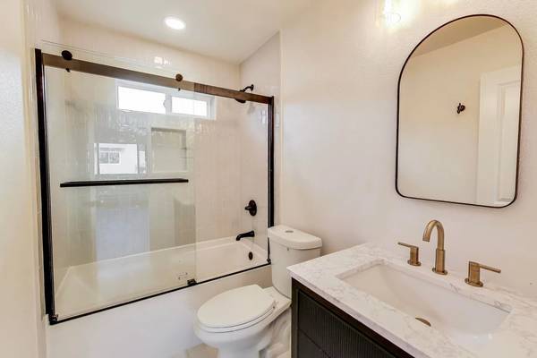 1BR/1BA Apartment on North Santa Cruz Avenue · Los Gatos photo 4