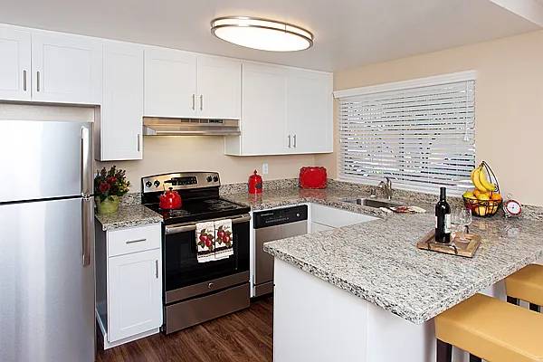 Tamarack Apartment Homes photo 2