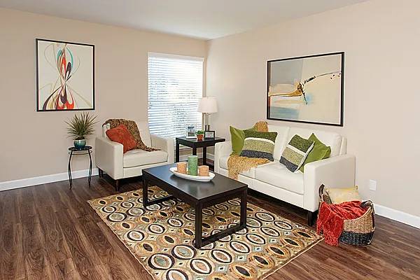 Tamarack Apartment Homes photo 3