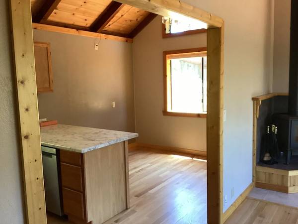 2BR/1BA Single Family House on Redwood Dr · Aptos photo 3