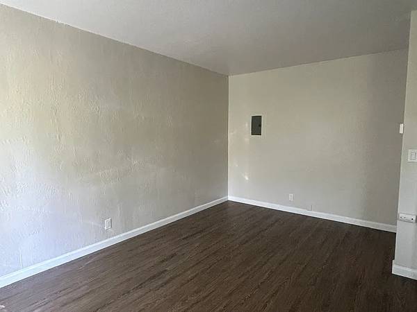 2BR/1BA Apartment on Lincoln Ave · San Rafael photo 5