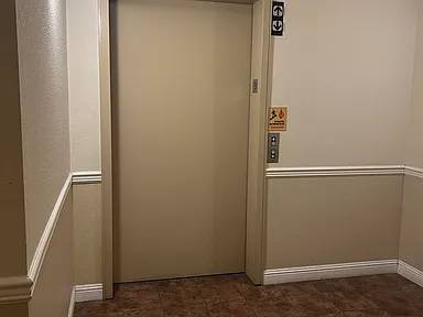 3BR/1BA Condo on Telegraph Ave · Berkeley photo 5