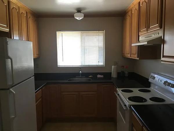 2BR/1BA Apartment on Hoffman Court · San Jose photo 4