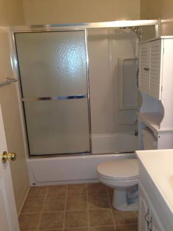 2BR/1BA Apartment on Hoffman Court · San Jose photo 5