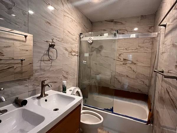 Top-Floor Apt. Perfect to Relax & Live Peacefully photo 5