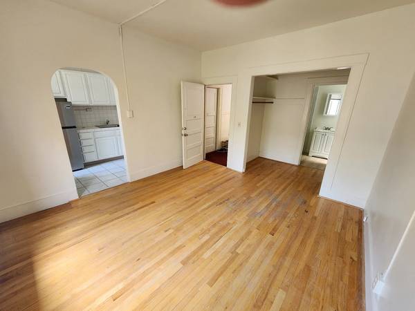 20 Dashiell Hammett Street, San Francisco, CA 94108 photo 2