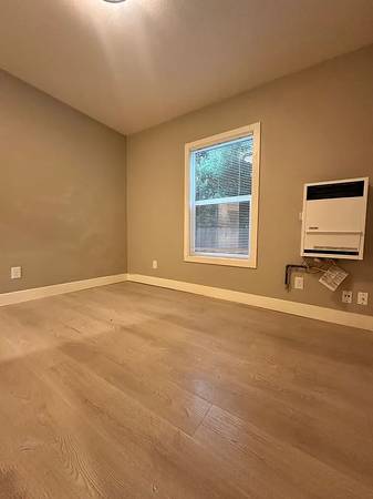 2BR/1BA Apartment on Warren St · Martinez photo 3