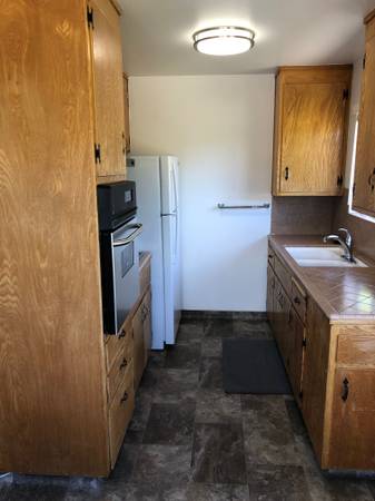 2BR/1BA Apartment on Leonard Street · Santa Cruz photo 2
