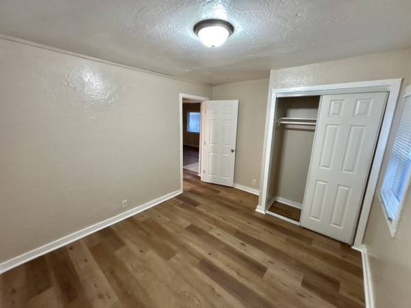 1537 Truman St, Richmond (Apartment) photo 2