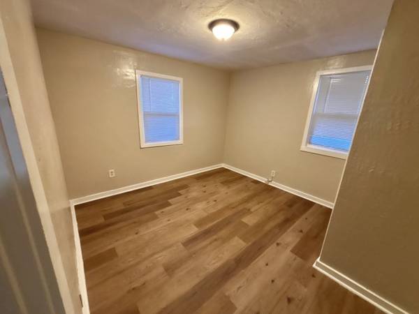 1537 Truman St, Richmond (Apartment) photo 5