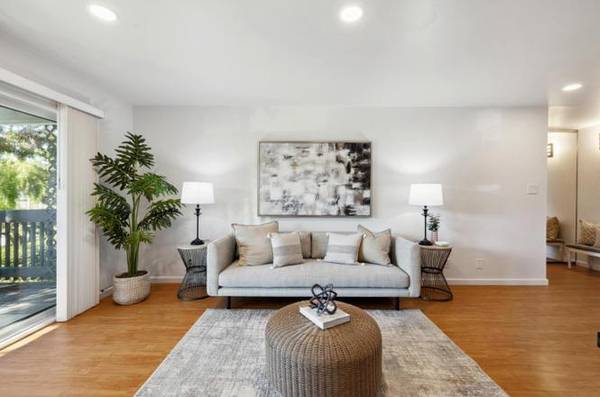 Beautiful home in Laurel Wood photo 5