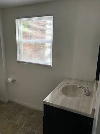 1BR/1BA Single Family House on 21st St · San Francisco photo 4