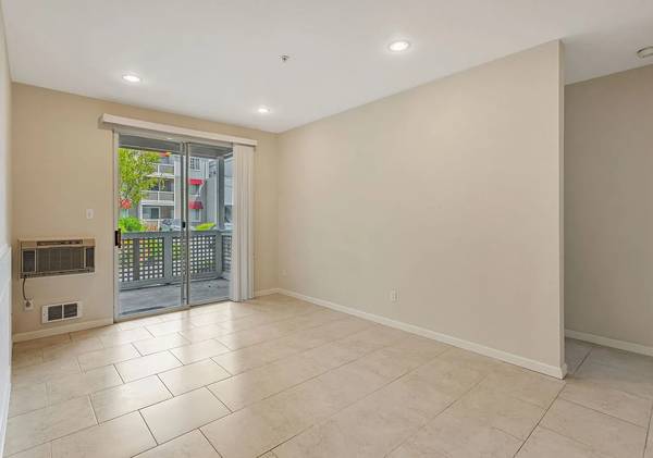 250 Santa Fe Terrace, Sunnyvale, CA 94085 photo 4