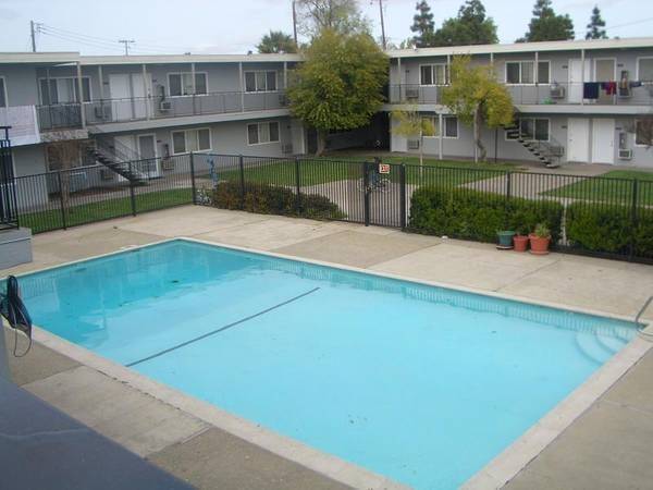 1BR/1BA Apartment on Virginia Lane · Concord photo 5