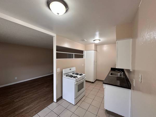 1BR/1BA Apartment on Virginia Ln · Concord photo 5