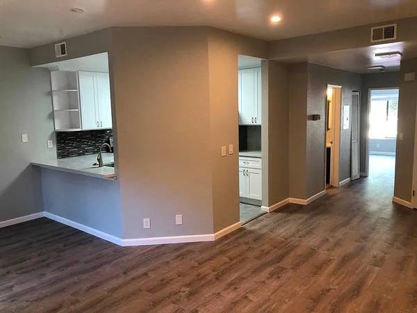 Apartments on Gallatin Dr · Santa Clara photo 3