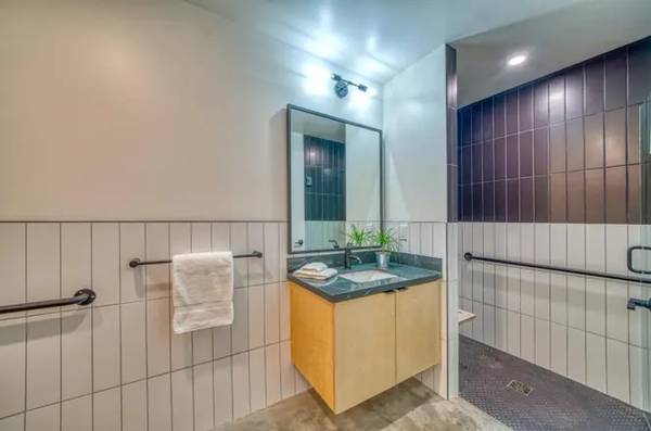 1BR/1BA Condo on Panetta Ave · Santa Cruz