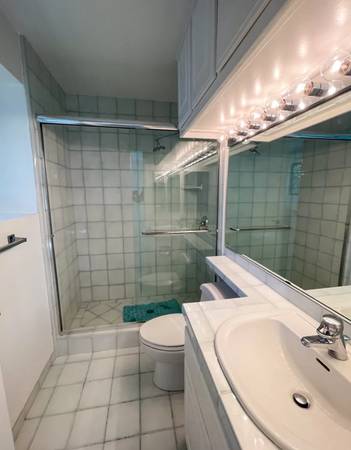 2BR/2BA Condo on Picadilly Ct · San Rafael photo 4