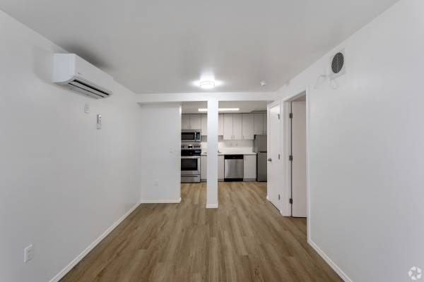 1BR/1BA Apartment on Gateway Drive · Daly City photo 2
