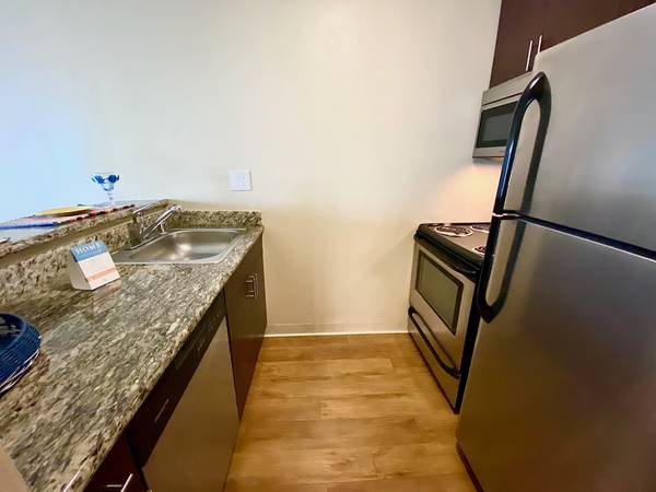 Apartments on Creekside Drive · Walnut Creek photo 5