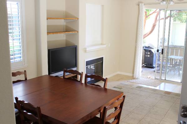2BR/2BA Condo on Everson Dr · Santa Cruz photo 2