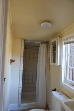 0BR/1BA Apartment on Fourth St. · Guerneville photo 5