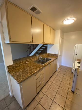 2BR/1BA Condo on Roca Ct · Santa Rosa photo 2