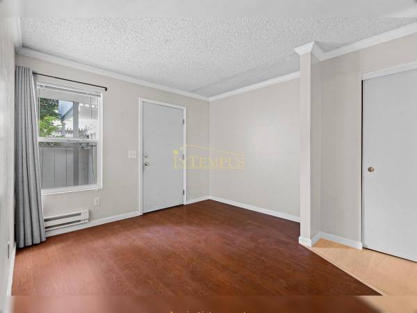 Apartments on Reseda Dr Apt 2 · Sunnyvale photo 5