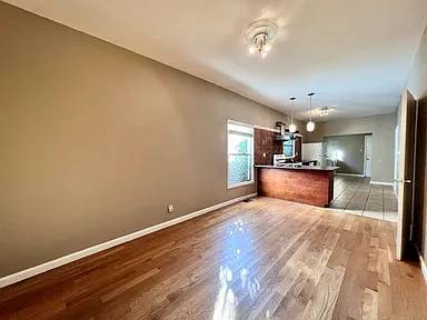 2BR/1BA Apartment on Hannah St · Emeryville photo 3