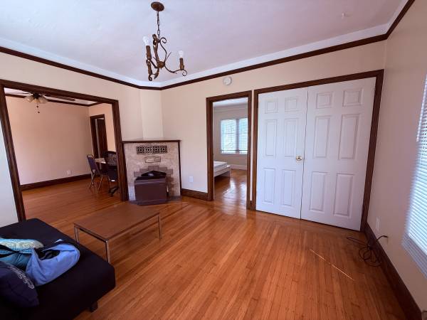 1BR/1BA Apartment on Adams St. · Albany photo 3
