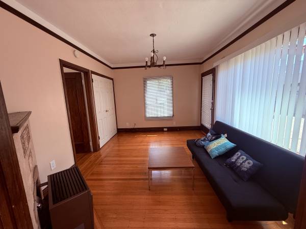 1BR/1BA Apartment on Adams St. · Albany photo 5