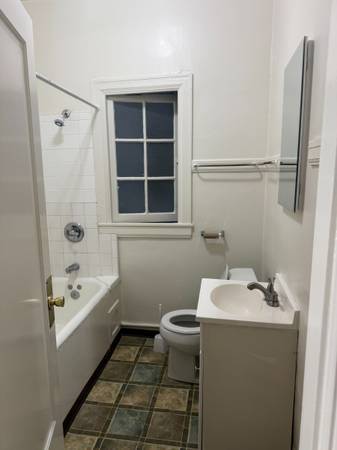 Apartments on Haste St. · Berkeley photo 5