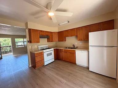 985 30th Ave Santa Cruz, CA 95062 photo 2