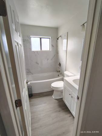 2BR/2BA Apartment on 20th Ave · San Francisco photo 5