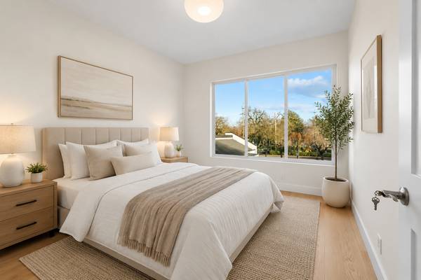 Condos on El Camino Real · Redwood City photo 2