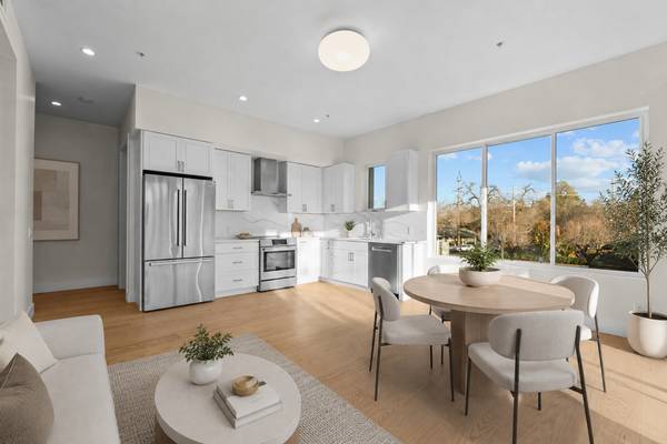 1BR/1BA Condo on El Camino Real · Redwood City photo 2